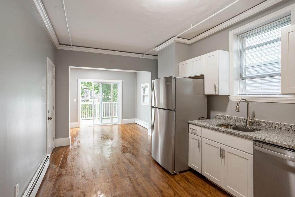 825 East 2nd - Photo 1