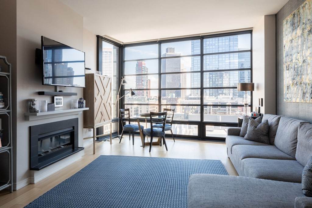 580 Washington St - Photo 1