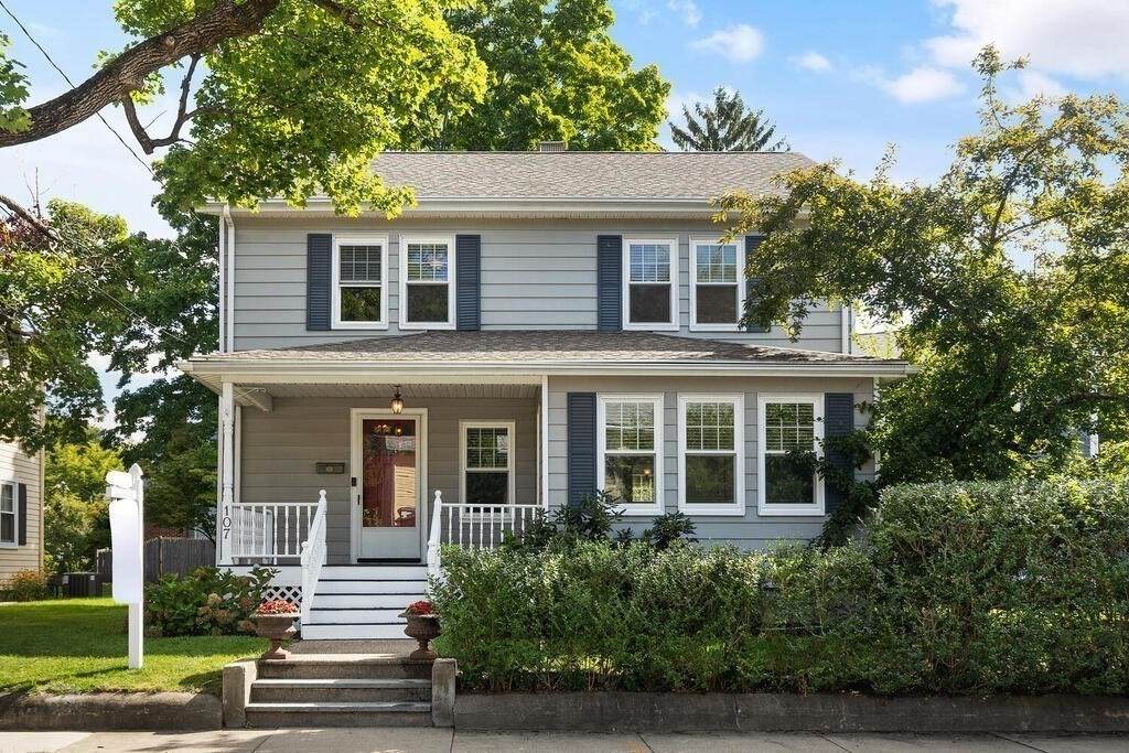 107 Sylvester Avenue - Photo 1