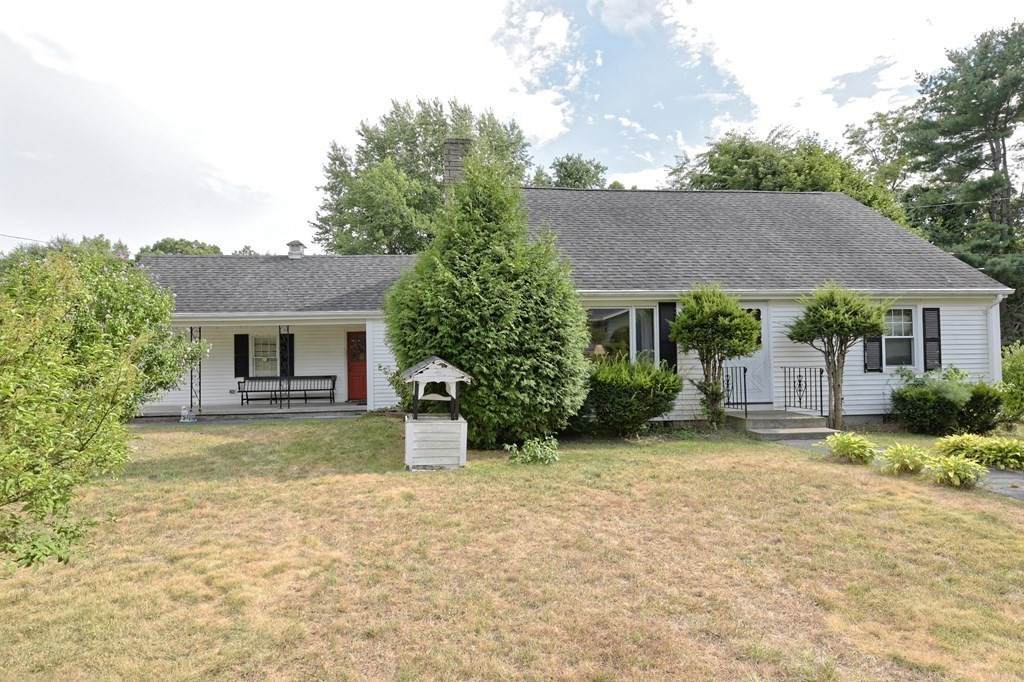 39 Fairlawn Ave - Photo 1