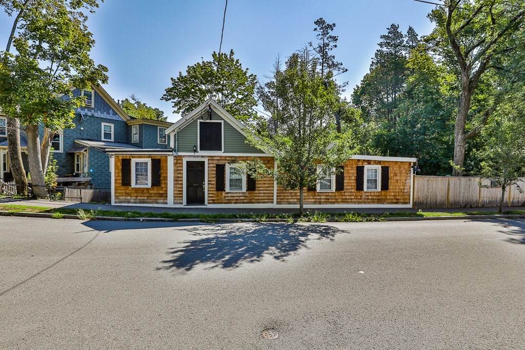 4-6 School St - Photo 1