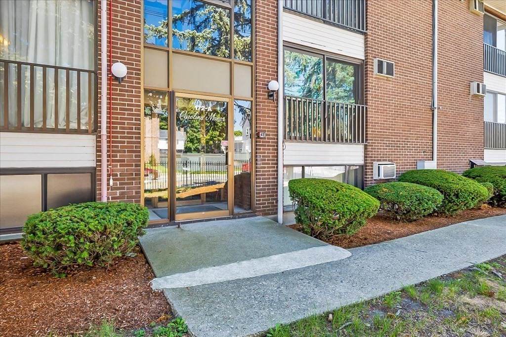 172 River St - Photo 1