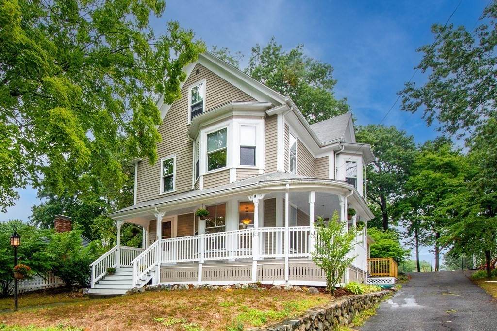 49 Grand St - Photo 1