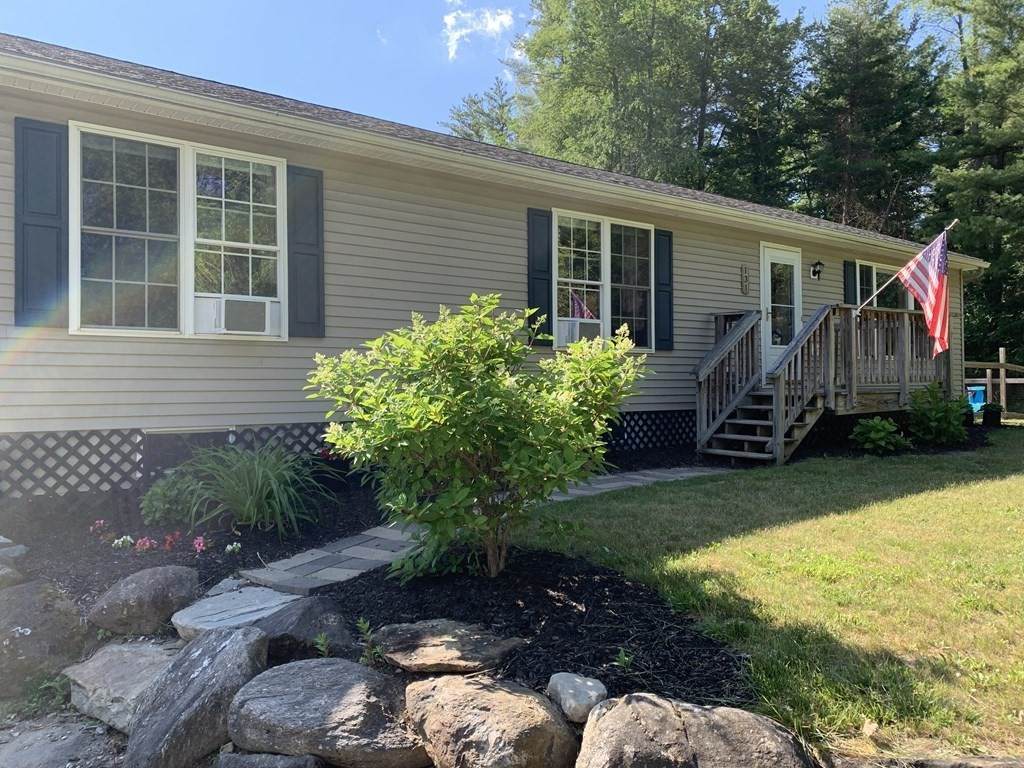 131 West Rd - Photo 1