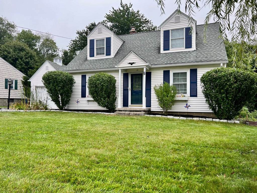 7 Springbrook Rd - Photo 1