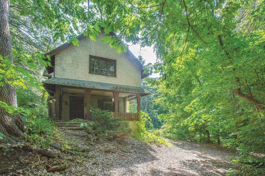 21 Pine Ridge Rd - Photo 1