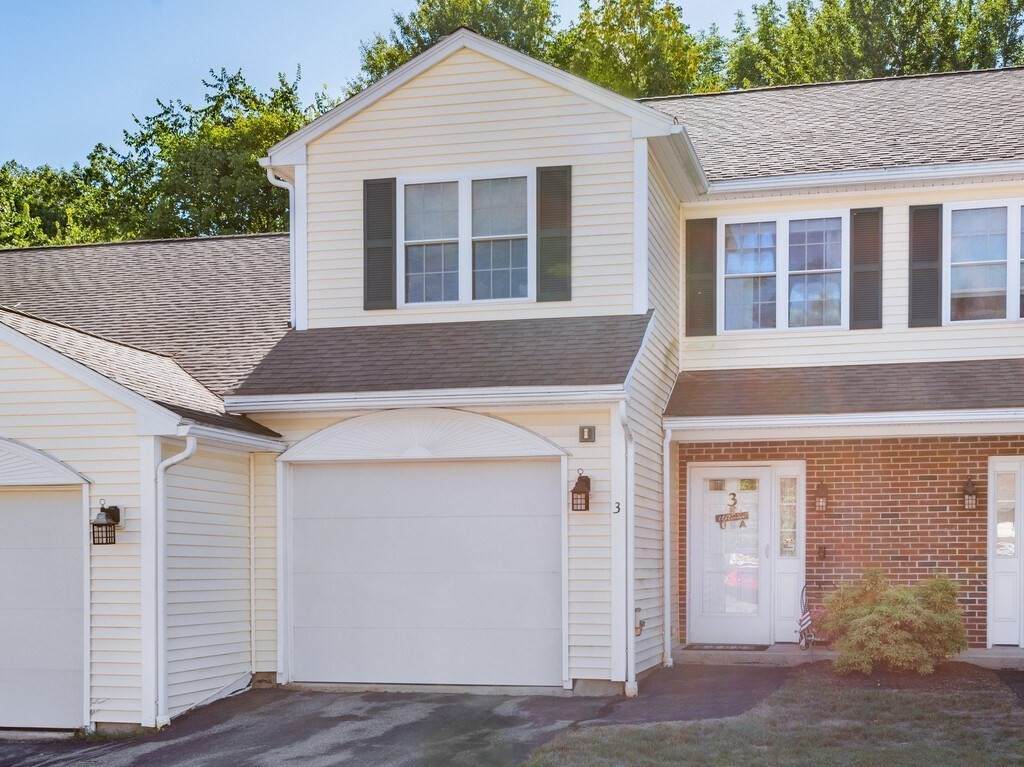 3 Village Way - Photo 1