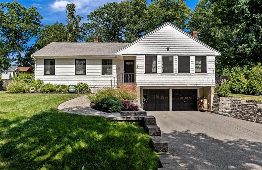 19 Pilgrim Road - Photo 1