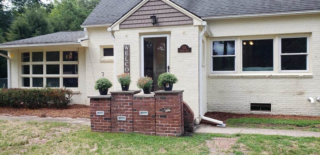 313 Shaker Road - Photo 1