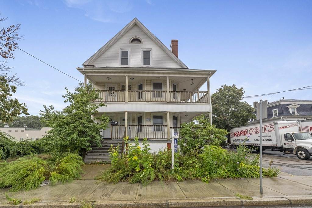 7-9 Forest St - Photo 1
