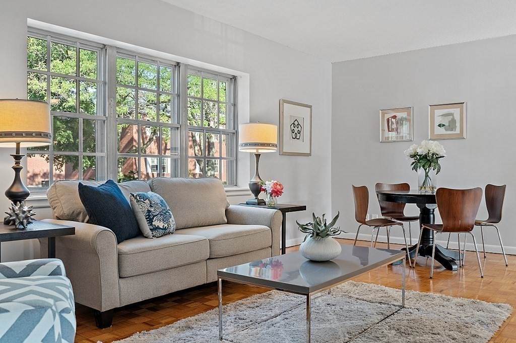 207 Lake Shore Rd - Photo 1