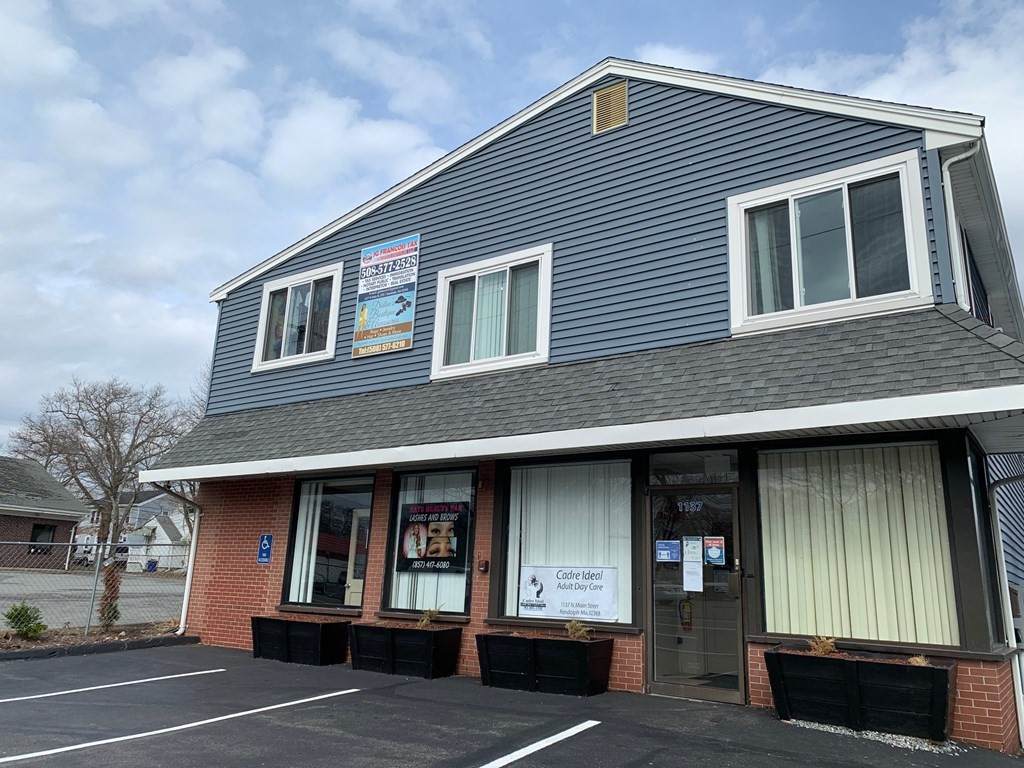 1137 N. Main - Photo 1