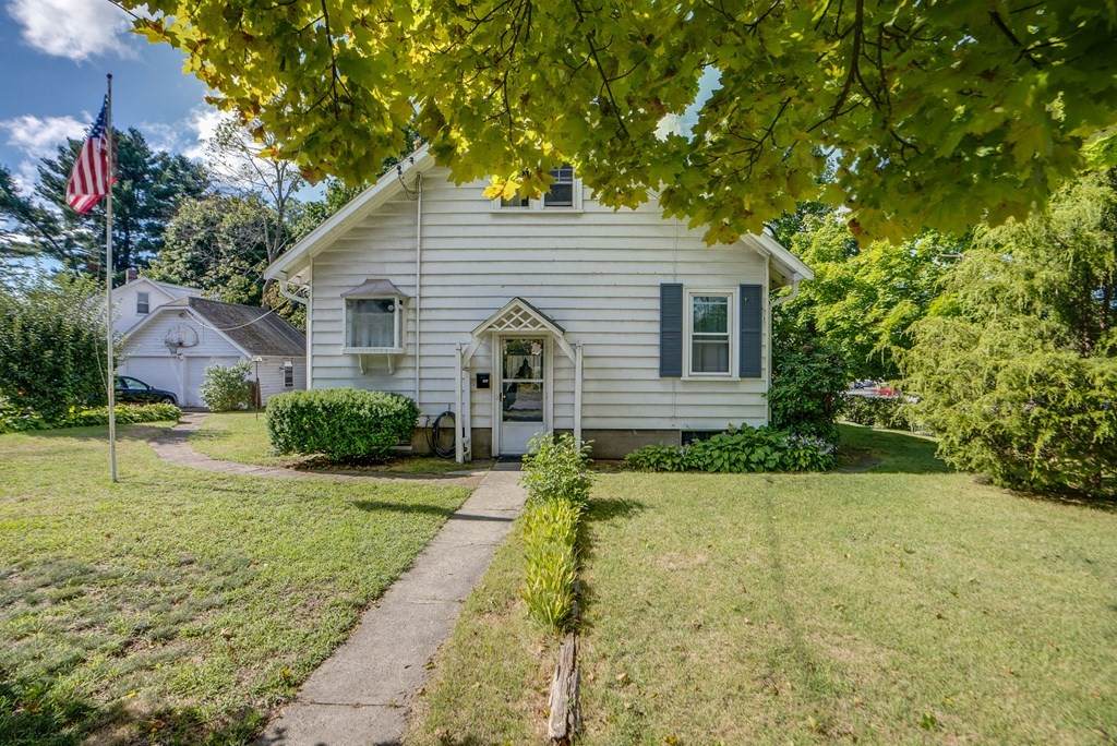 837 Concord St - Photo 1