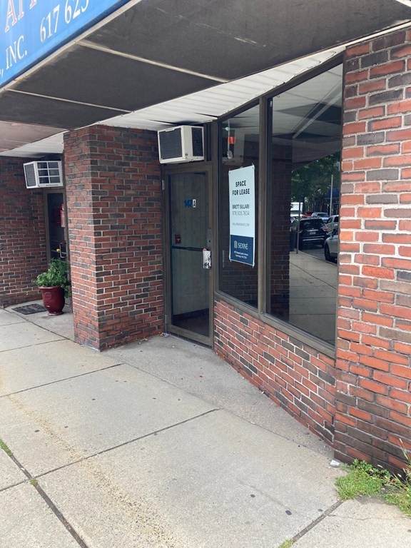 147 Highland Ave - Photo 1