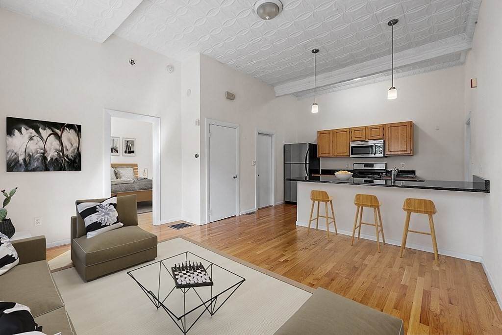 183-185 Rindge - Photo 1