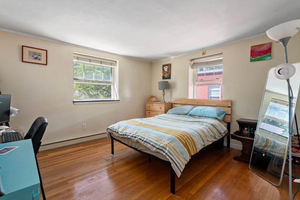 520 Talbot Ave - Photo 1