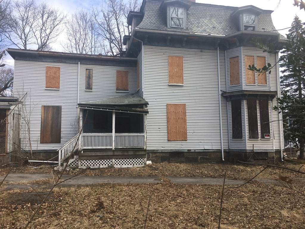 67 Perrin St - Photo 1