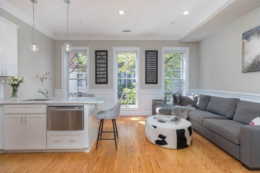 77 W Brookline St - Photo 1