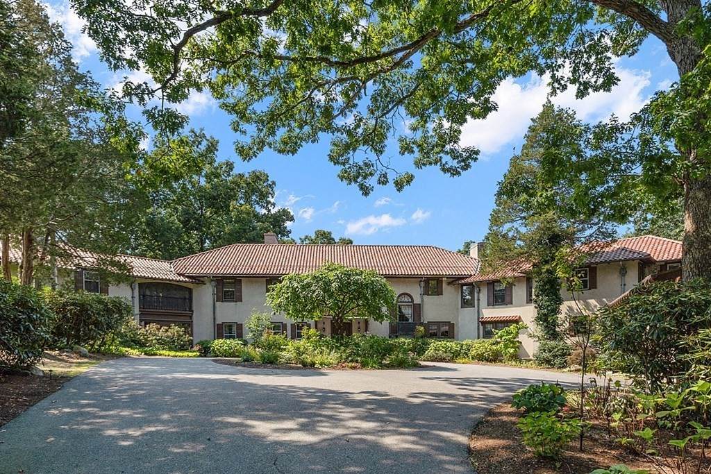 110 Shade St - Photo 1