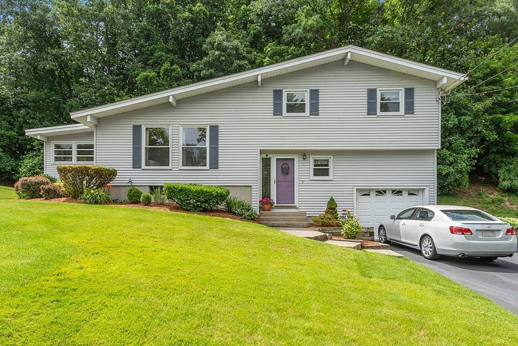 16 Ontario Drive - Photo 1