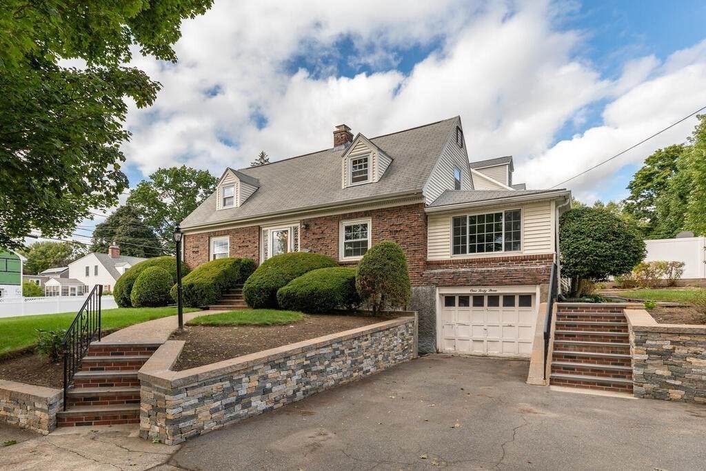 143 Chaffee Ave - Photo 1