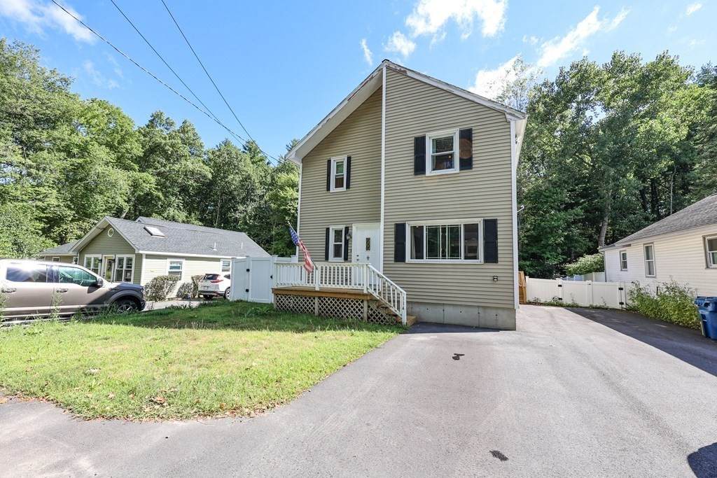 114 Lakeview Ave - Photo 1