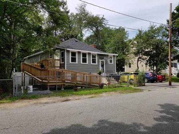 12 Hobson Ave - Photo 1