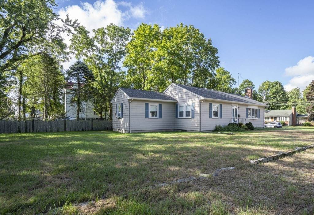 102 Hillside Ave - Photo 1