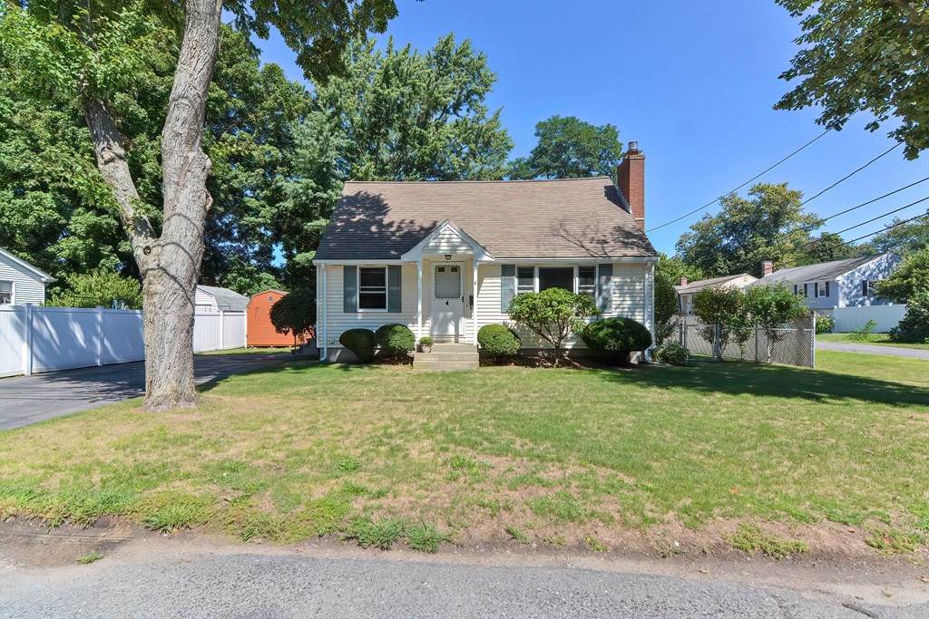 4 Pershing Ave - Photo 1