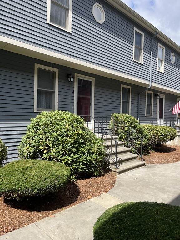 710 East St - Photo 1