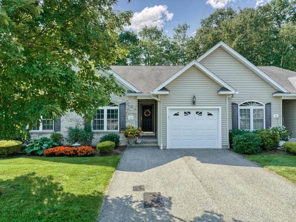 166 Canterbury Way - Photo 1