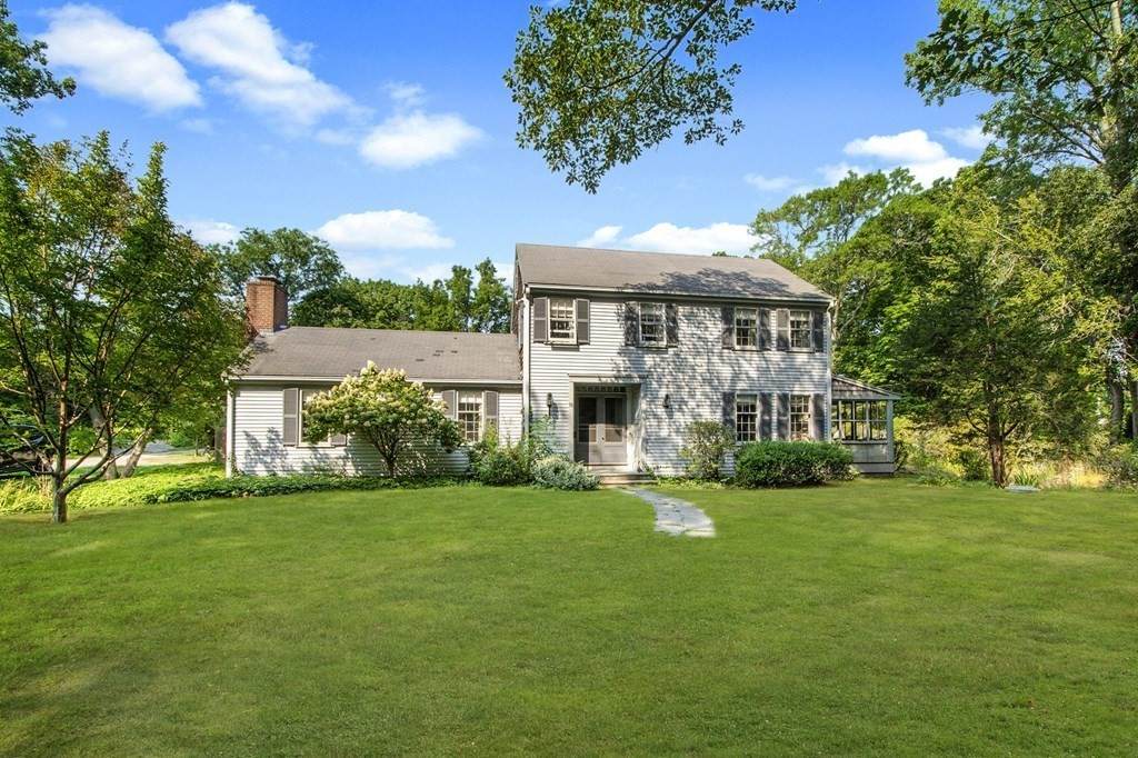 76 Beach St - Photo 1