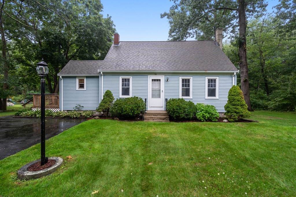 90 Greenwood St - Photo 1