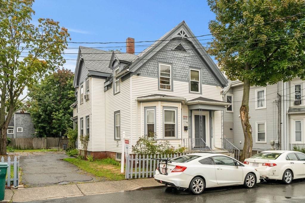 14 Phillips Ave - Photo 1