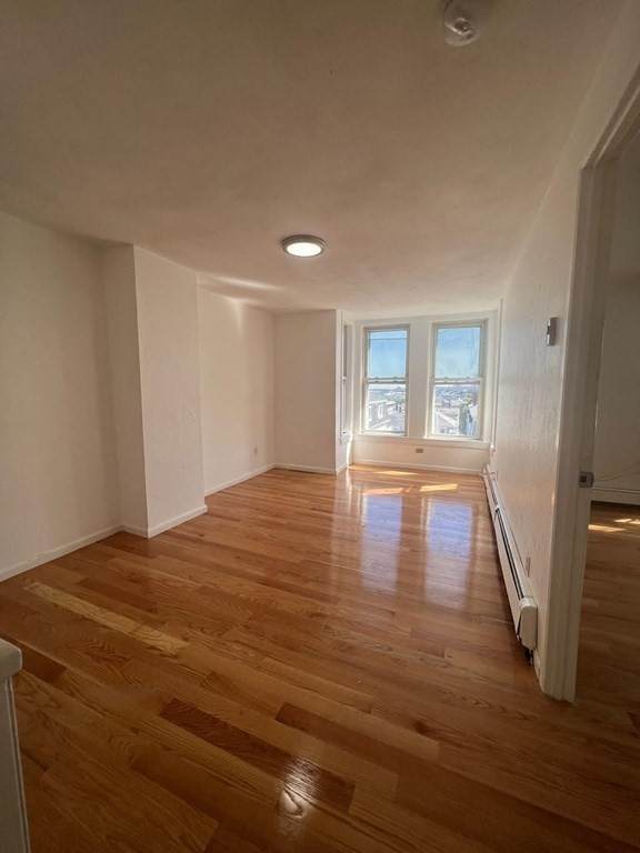 230 Lexington St - Photo 1
