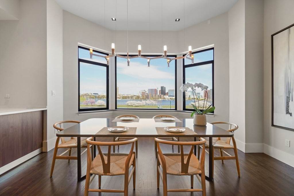 316 Beacon St - Photo 1