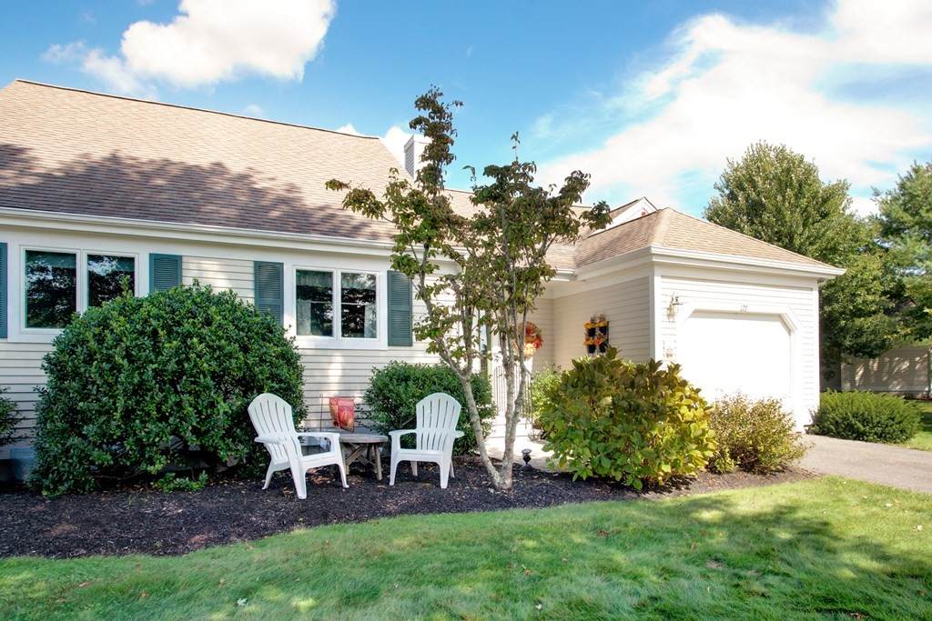 127 Leisure Green Dr - Photo 1