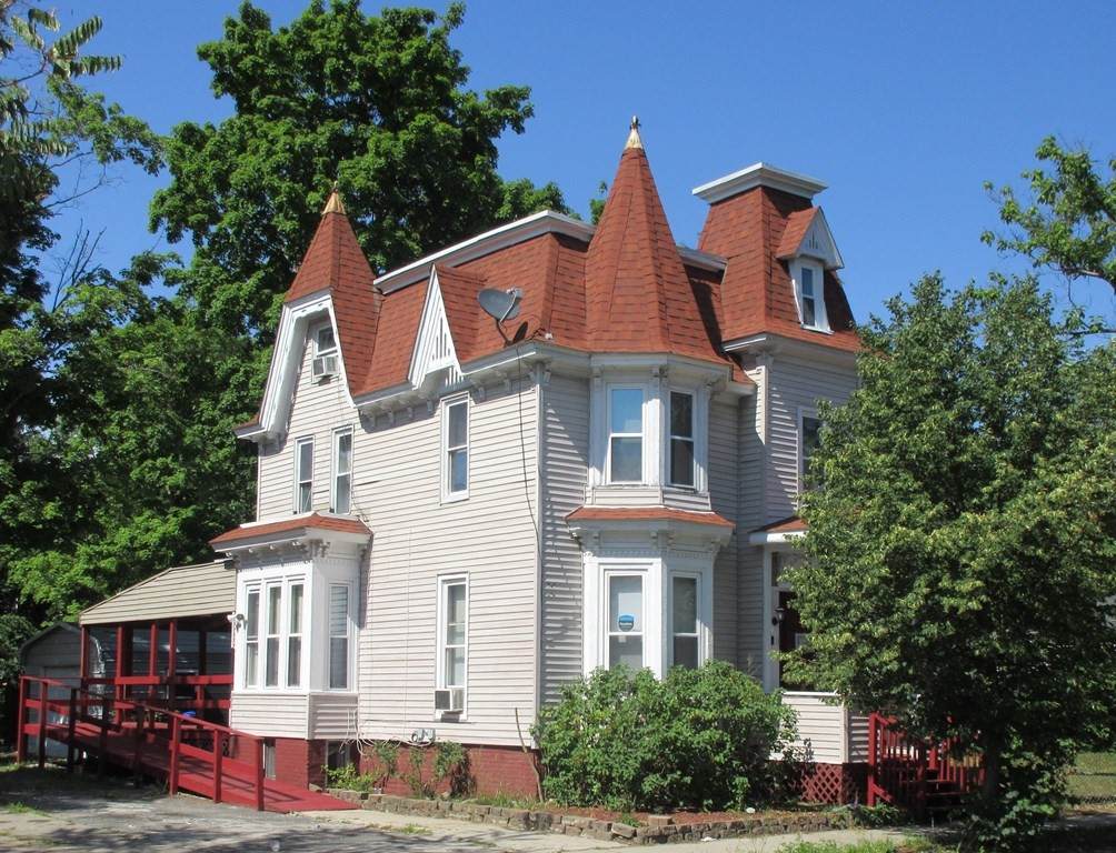 560 Union Street - Photo 1