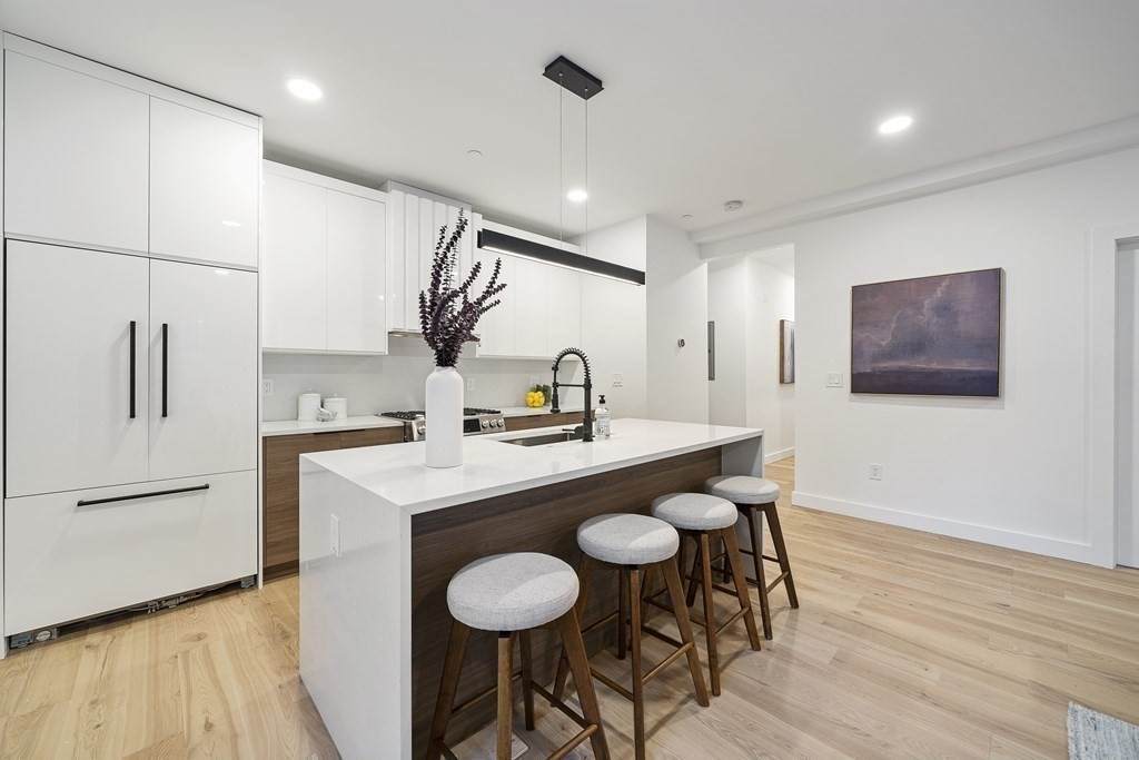 118 Spring St - Photo 1