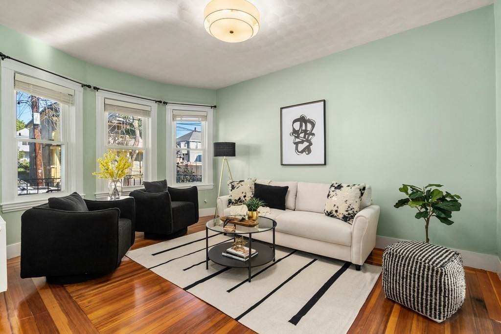 10 Lafayette St - Photo 1