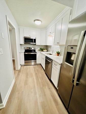 976 Plain St - Photo 1