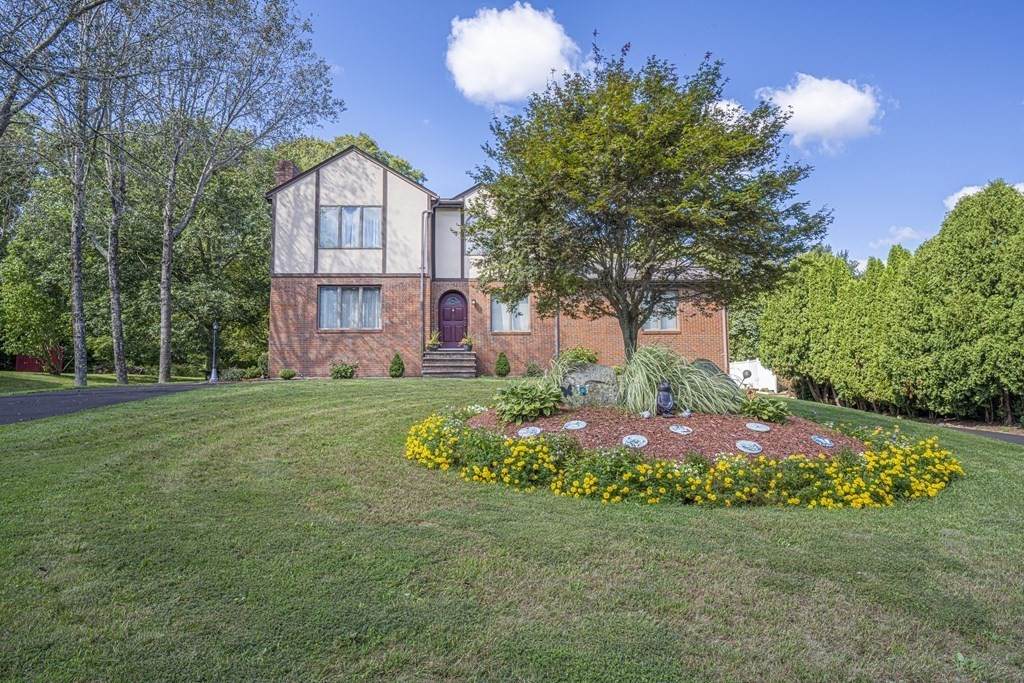 80 Saxony Ave - Photo 1
