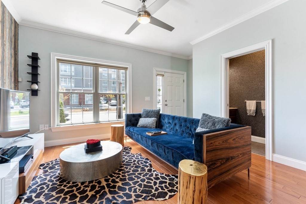 105 Boardman St - Photo 1