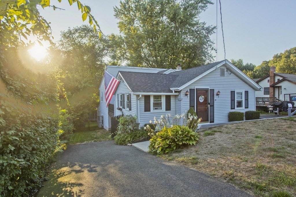 29 Berkshire Ave - Photo 1