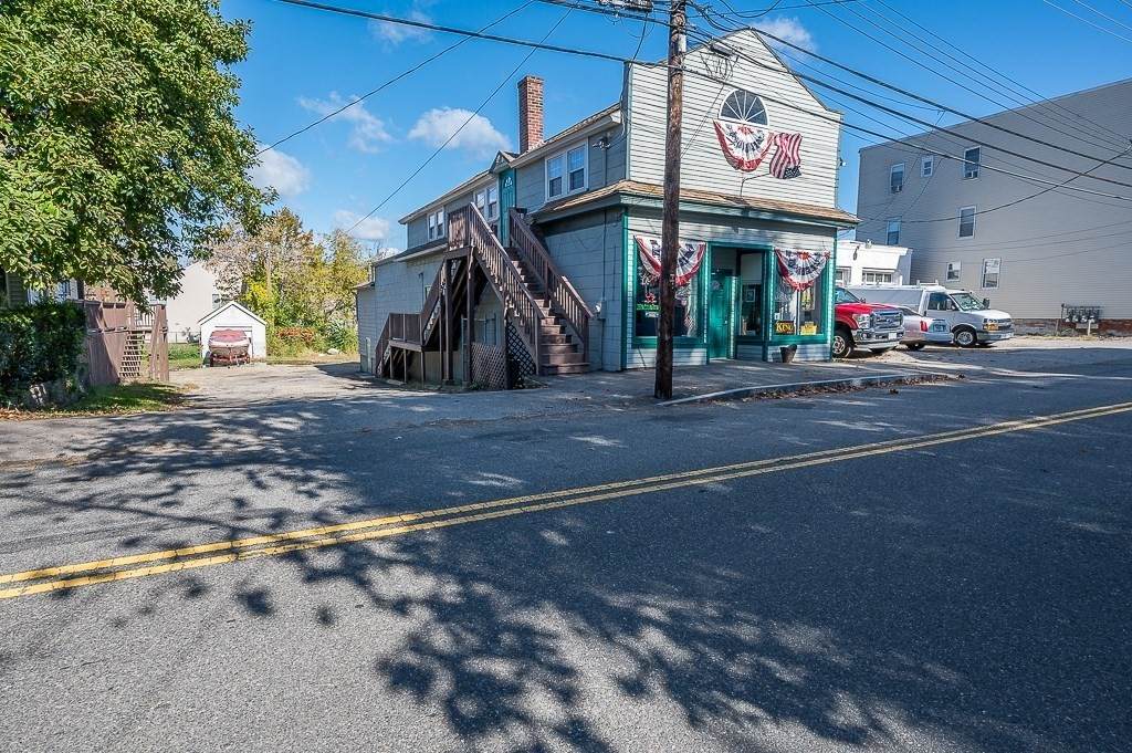 40 Chestnut St - Photo 1