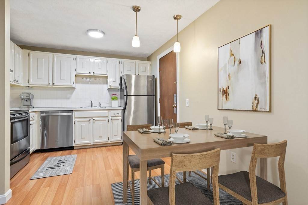 205 Great Rd - Photo 1