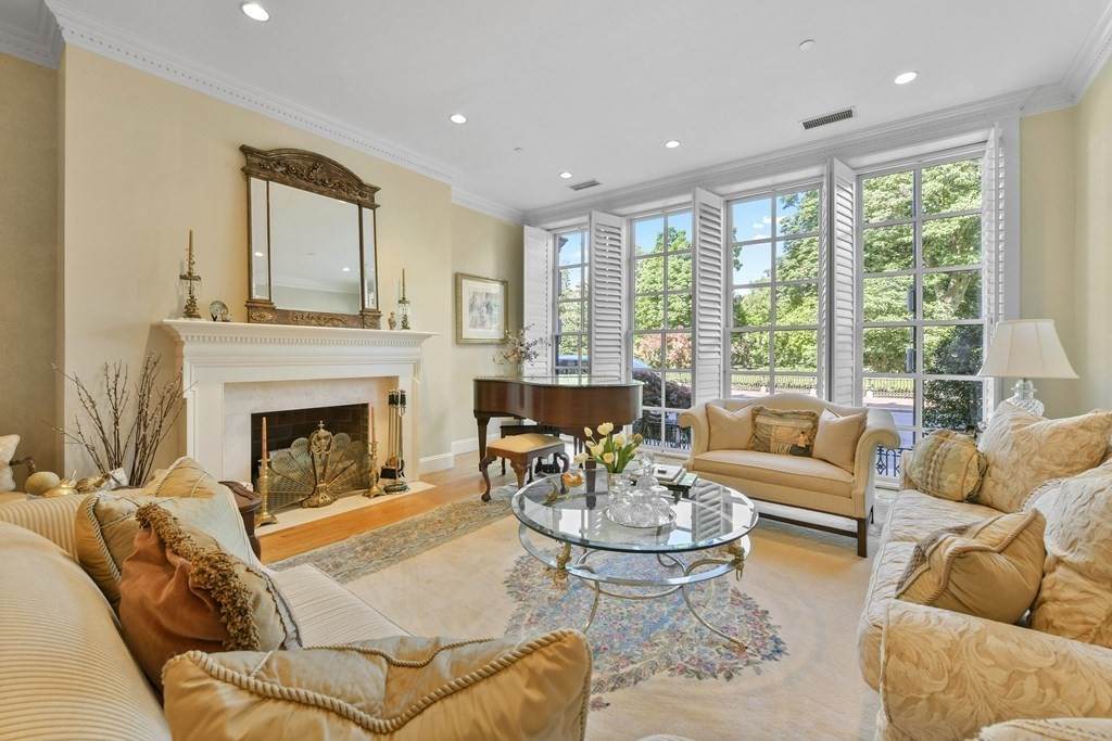 4-5 Arlington Street - Photo 1