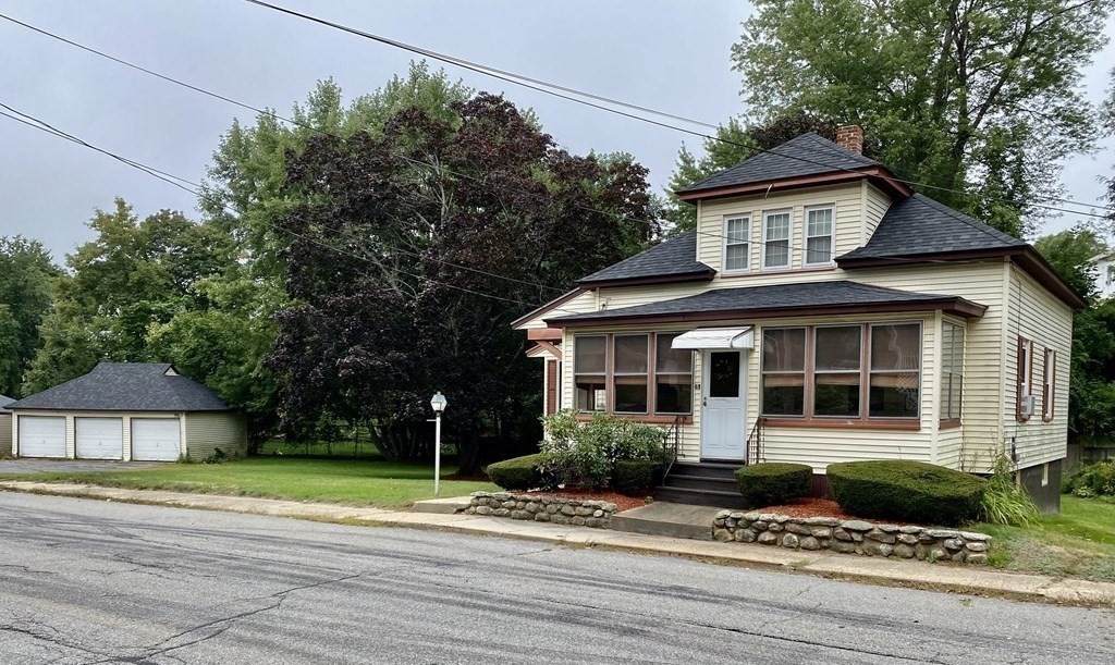 68 Monadnock St - Photo 1