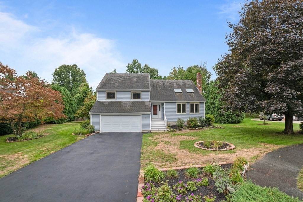 22 Kings Row Ln - Photo 1