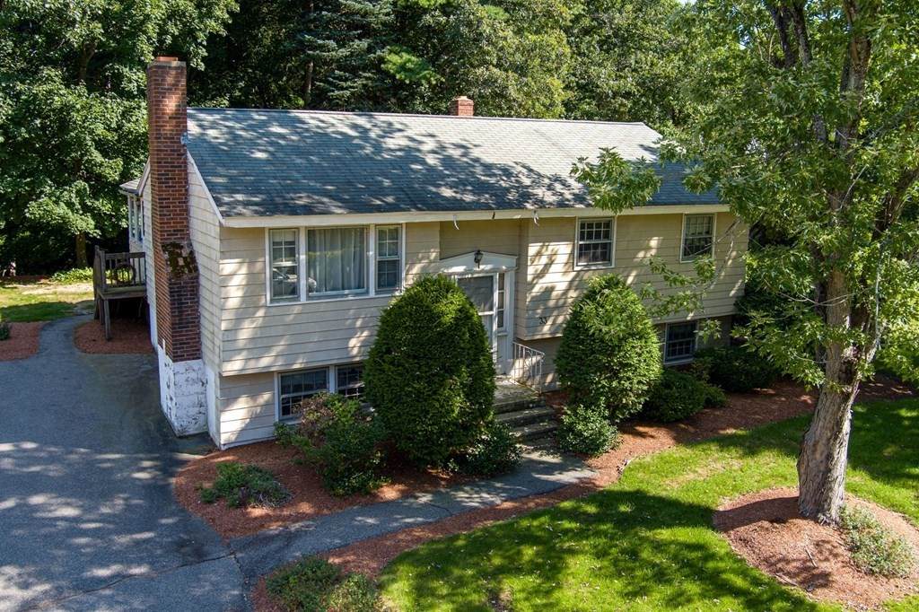33 Newport Dr. - Photo 1